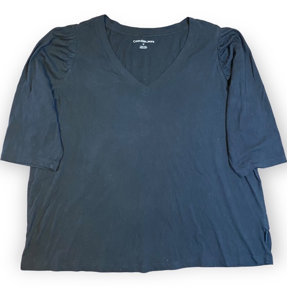 2for$25 Calvin Klein Jeans Black Puff Shoulder V-Neck T-shirt Plus Size 1X - Picture 2 of 10